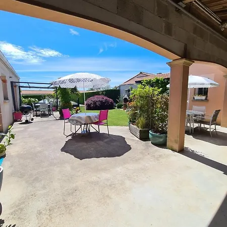 Jolie Le Pavachon A 3 Min Du Puy Du Fou Les Épesses