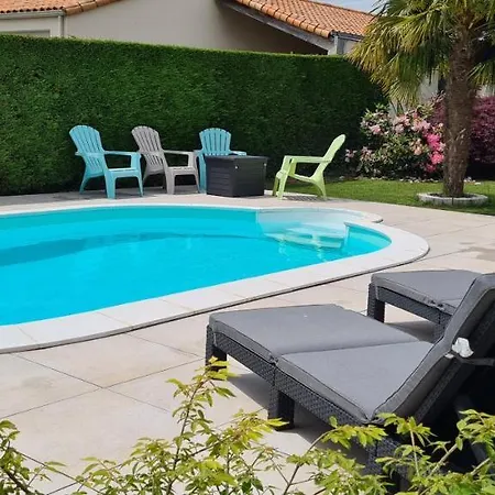 Apartment Le Pavachon, Piscine Familiale Chauffee - A 3 Min Du Puy Du Fou *