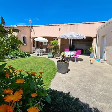Le Pavachon, Piscine Familiale Chauffee - A 3 Min Du Puy Du Fou Apartment Les Epesses
