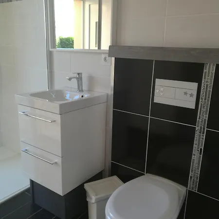 Jolie Le Pavachon A 3 Min Du Puy Du Fou *