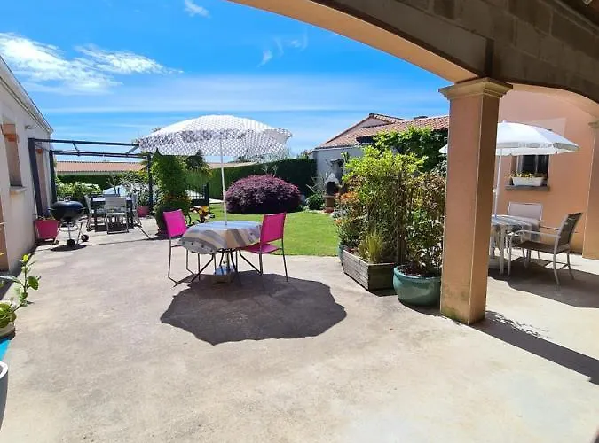 Jolie Le Pavachon A 3 Min Du Puy Du Fou Les Épesses